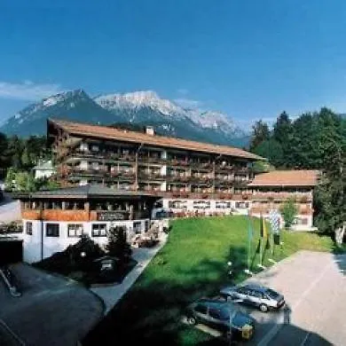 فندق Alpenhotel Kronprinz 4*
